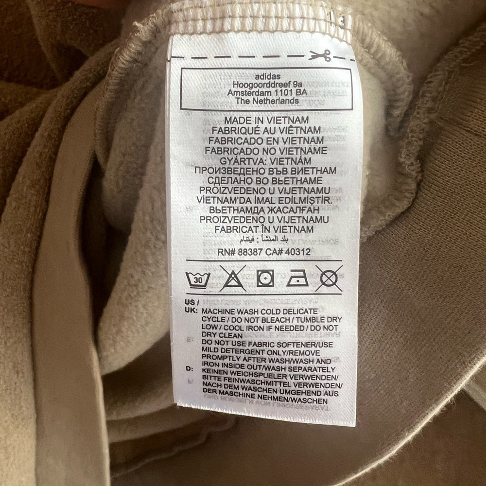 Adidas Men’s Core Crewneck Sweatshirt - Picture 4 of 6
